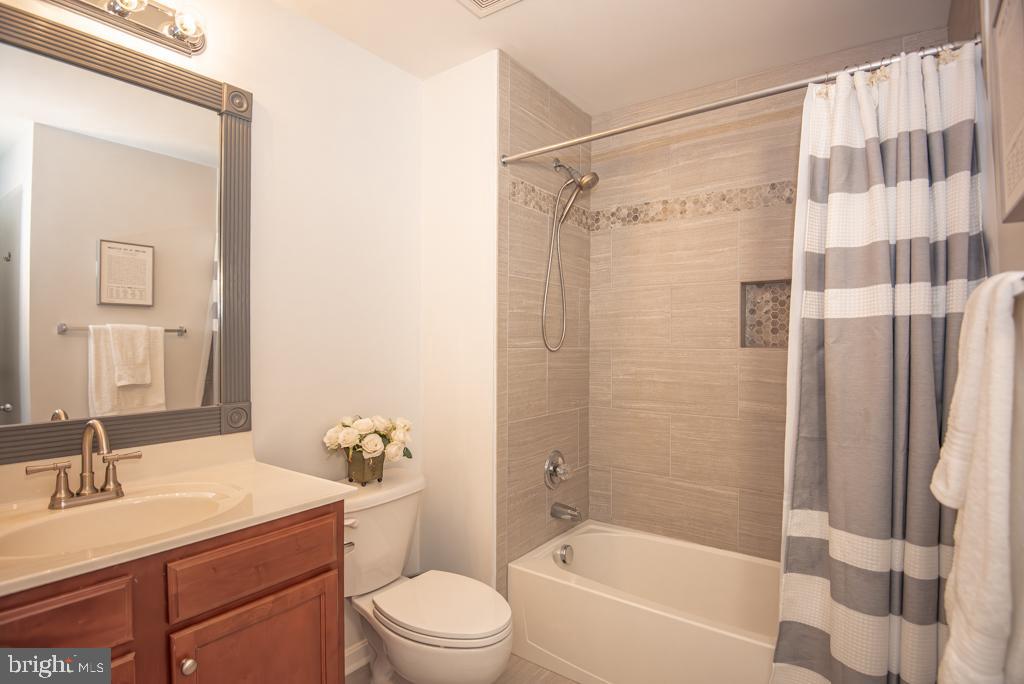 25125 Andes Ter Property Photo 32
