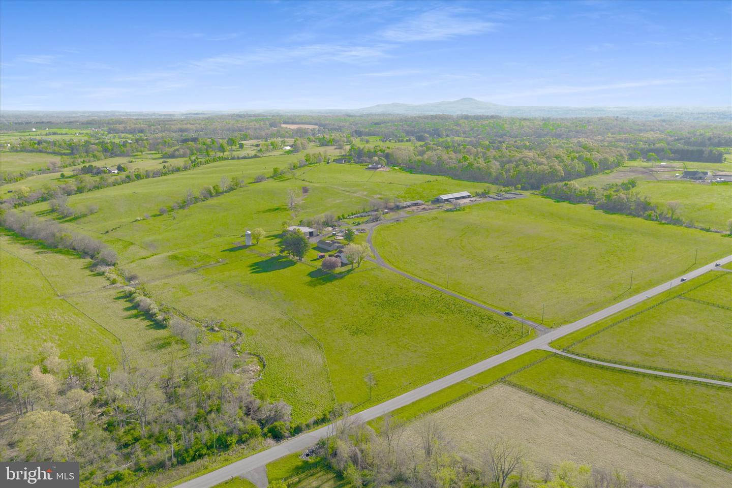 42880 Spinks Ferry Rd Property Photo 3