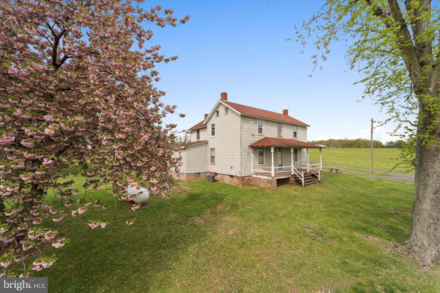 42880 Spinks Ferry Rd Property Photo 9