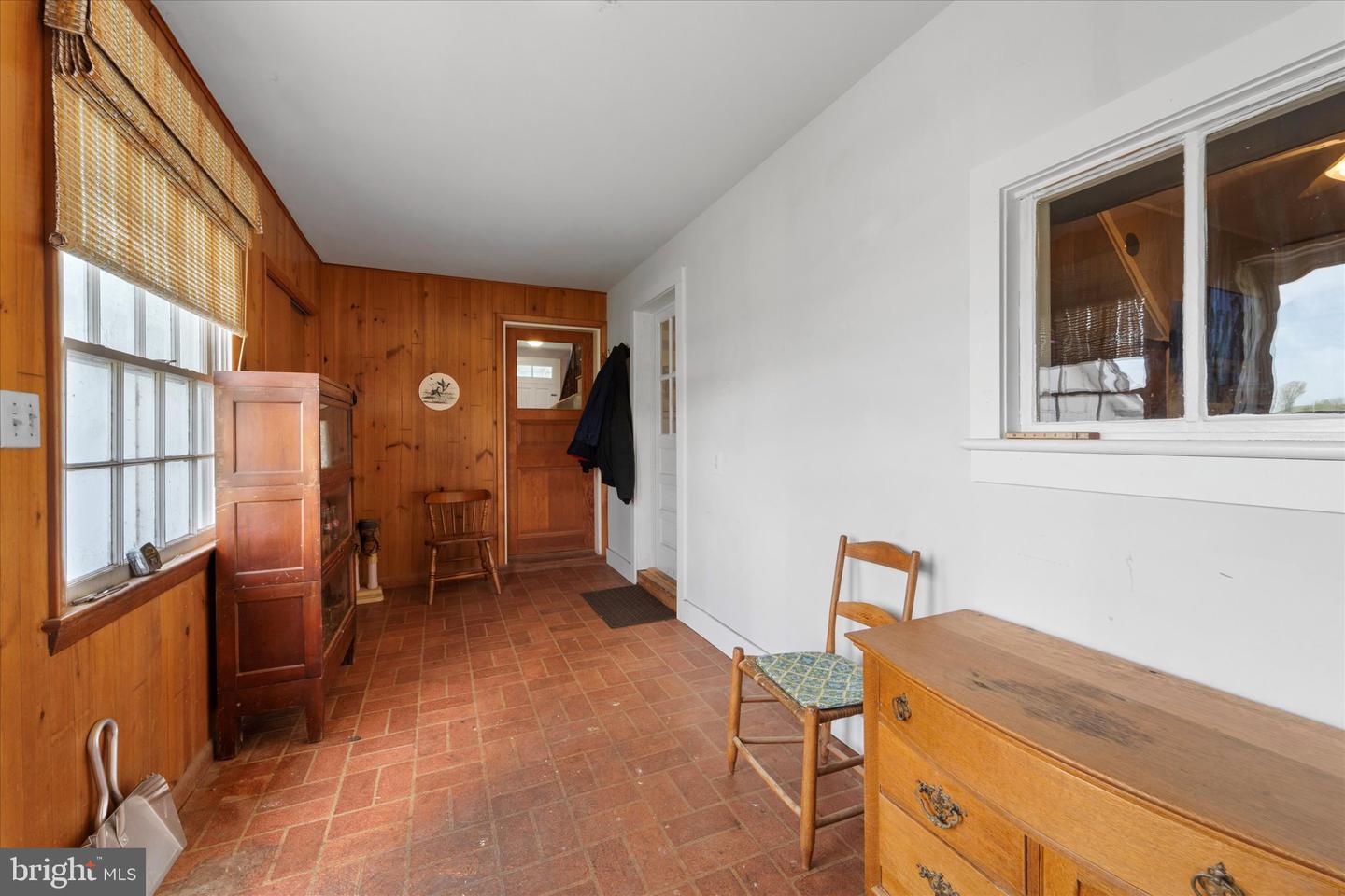 42880 Spinks Ferry Rd Property Photo 10