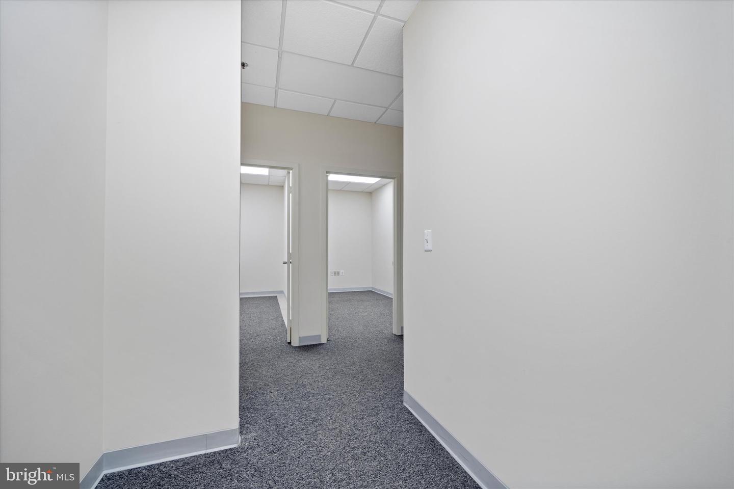 21155 Whitfield Pl #103 Property Photo 14