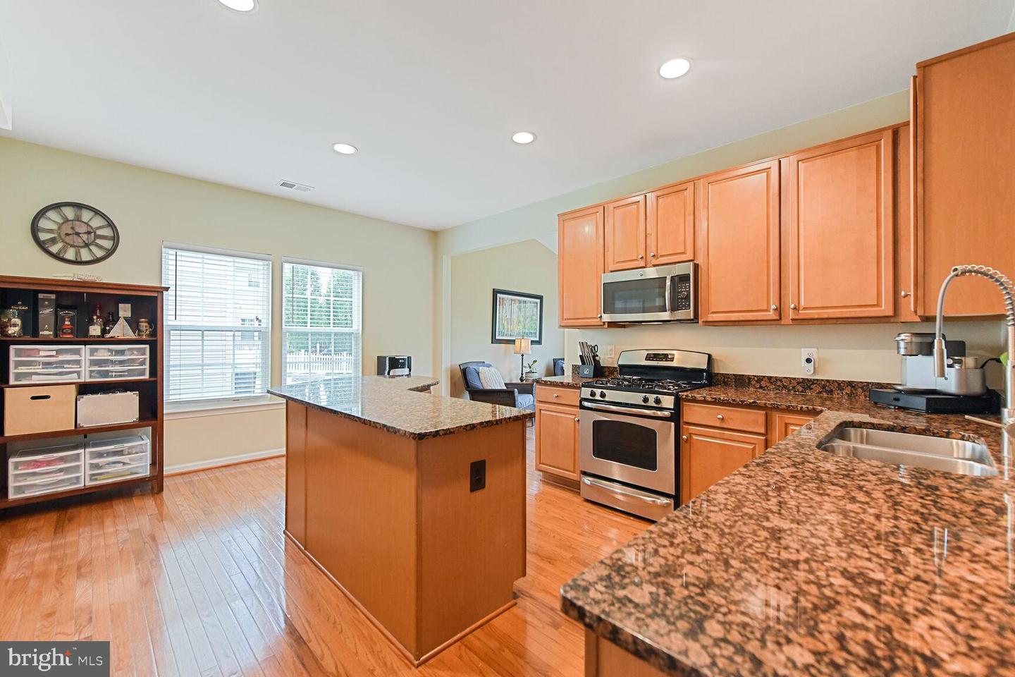 42240 Palm Cove Ct Property Photo 8
