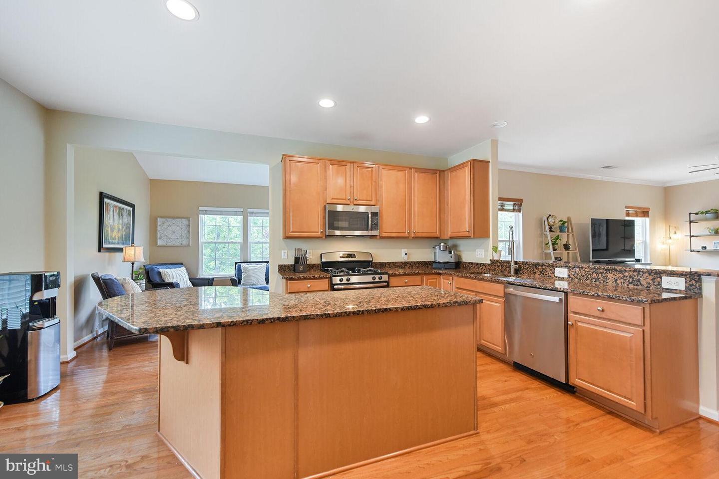 42240 Palm Cove Ct Property Photo 9