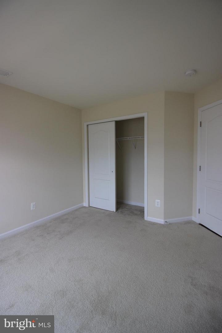 43127 Kendrick Sq Property Photo 17