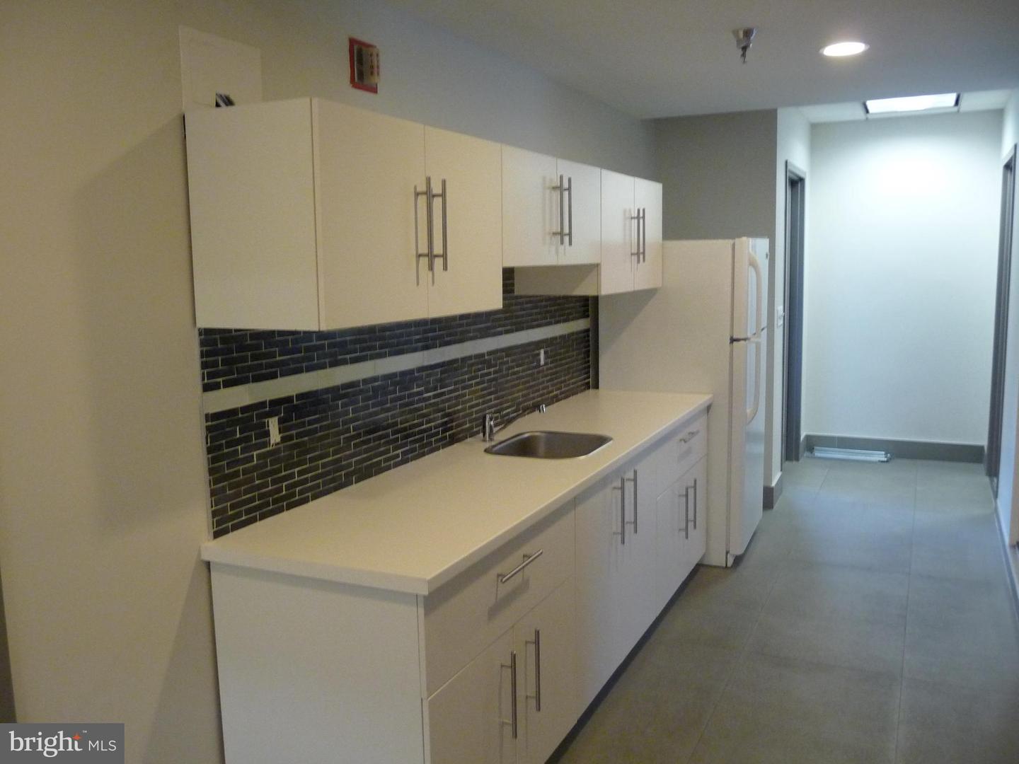 22611 Markey Ct #112 Property Photo 20