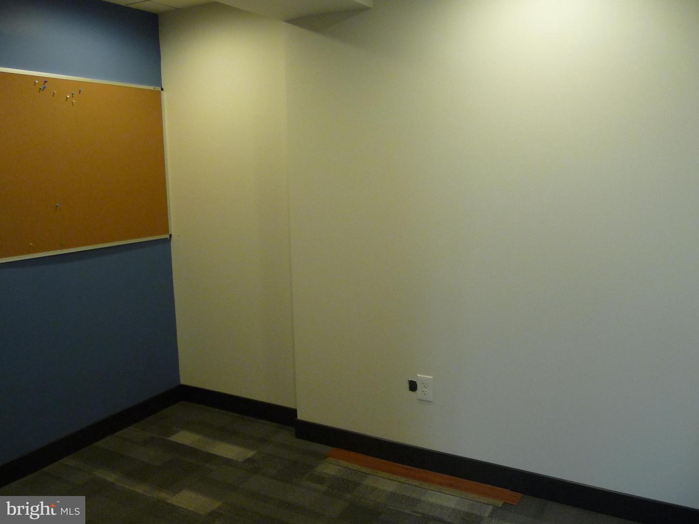 22611 Markey Ct #112 Property Photo 26