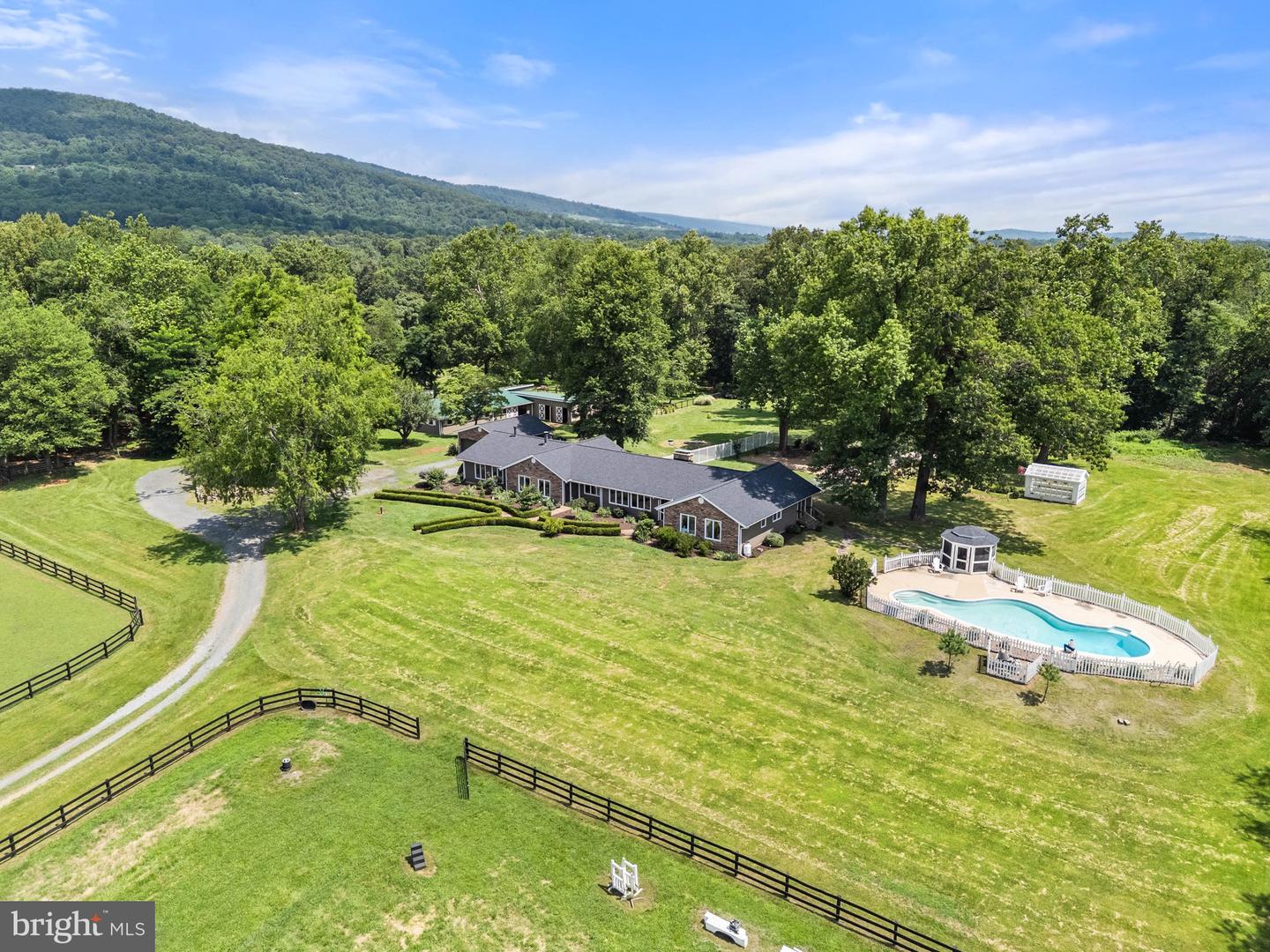 20269 Trappe Rd Property Photo 1