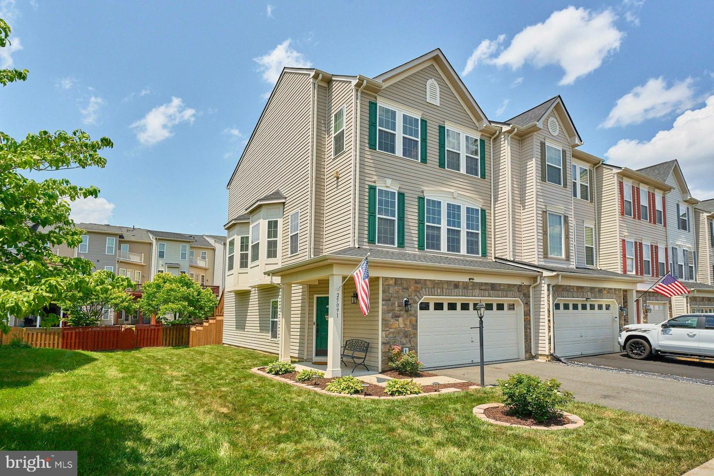 25091 Silurian Ter Property Photo 1