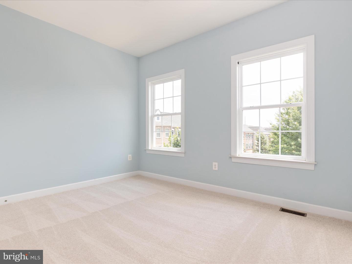 1740 Moultrie Ter Ne Property Photo 30