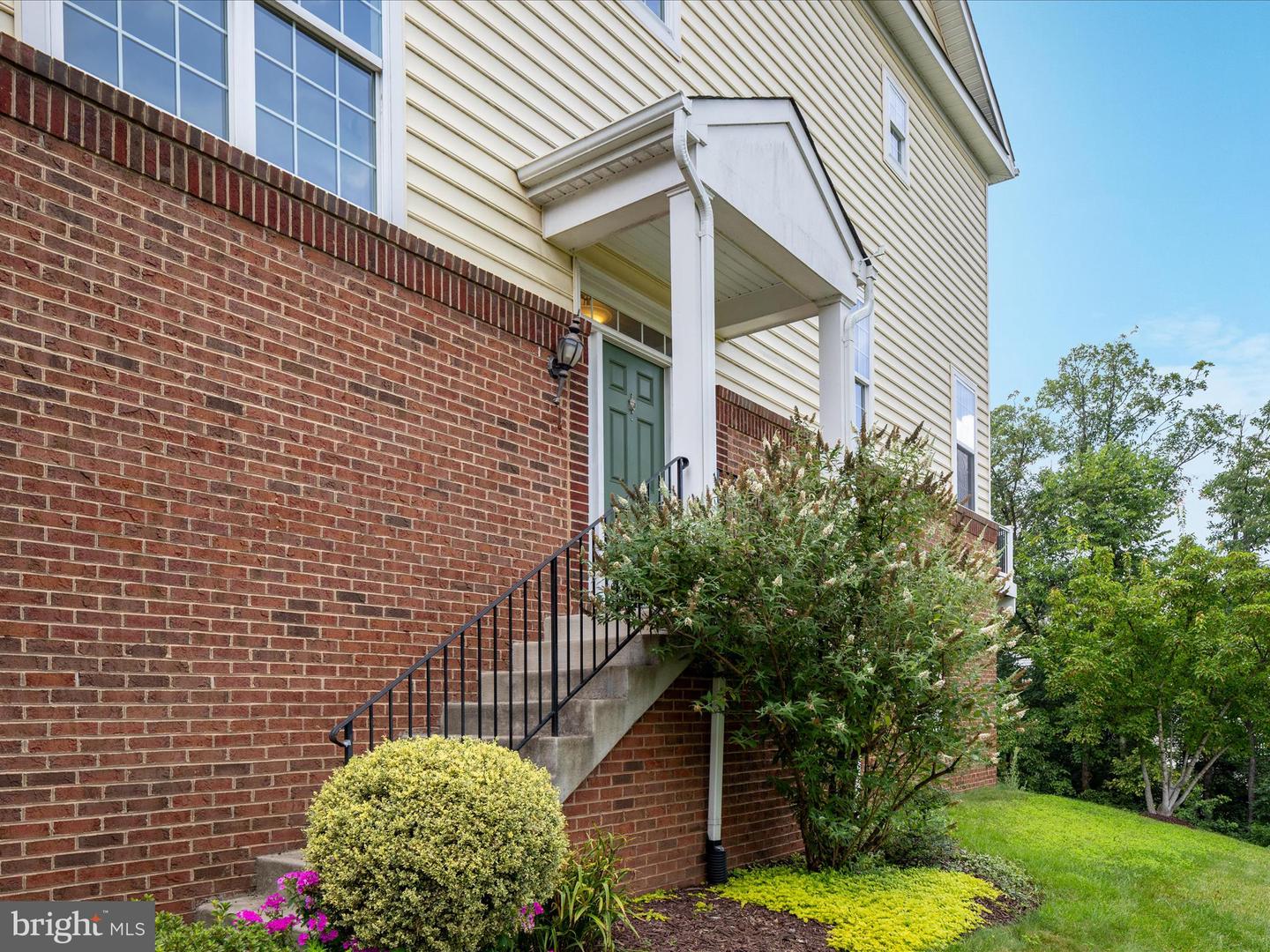 1740 Moultrie Ter Ne Property Photo 44