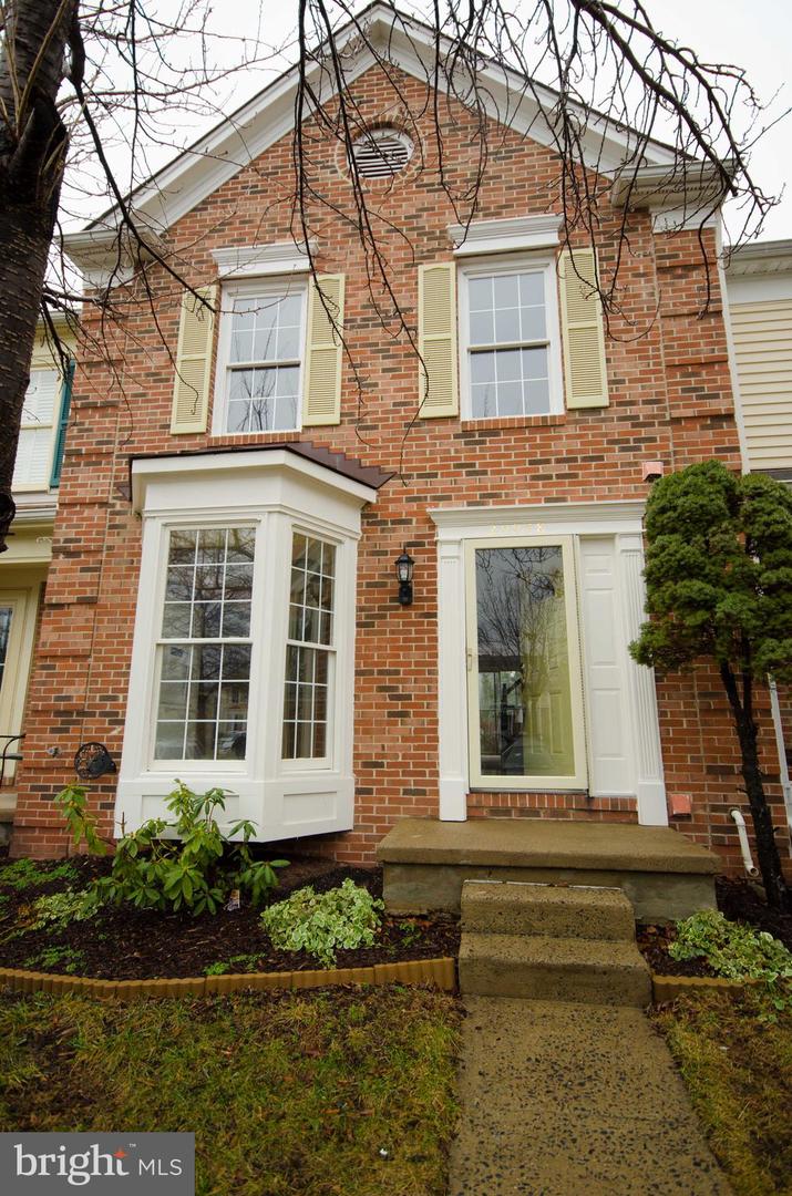 20978 Tobacco Sq Property Photo 1