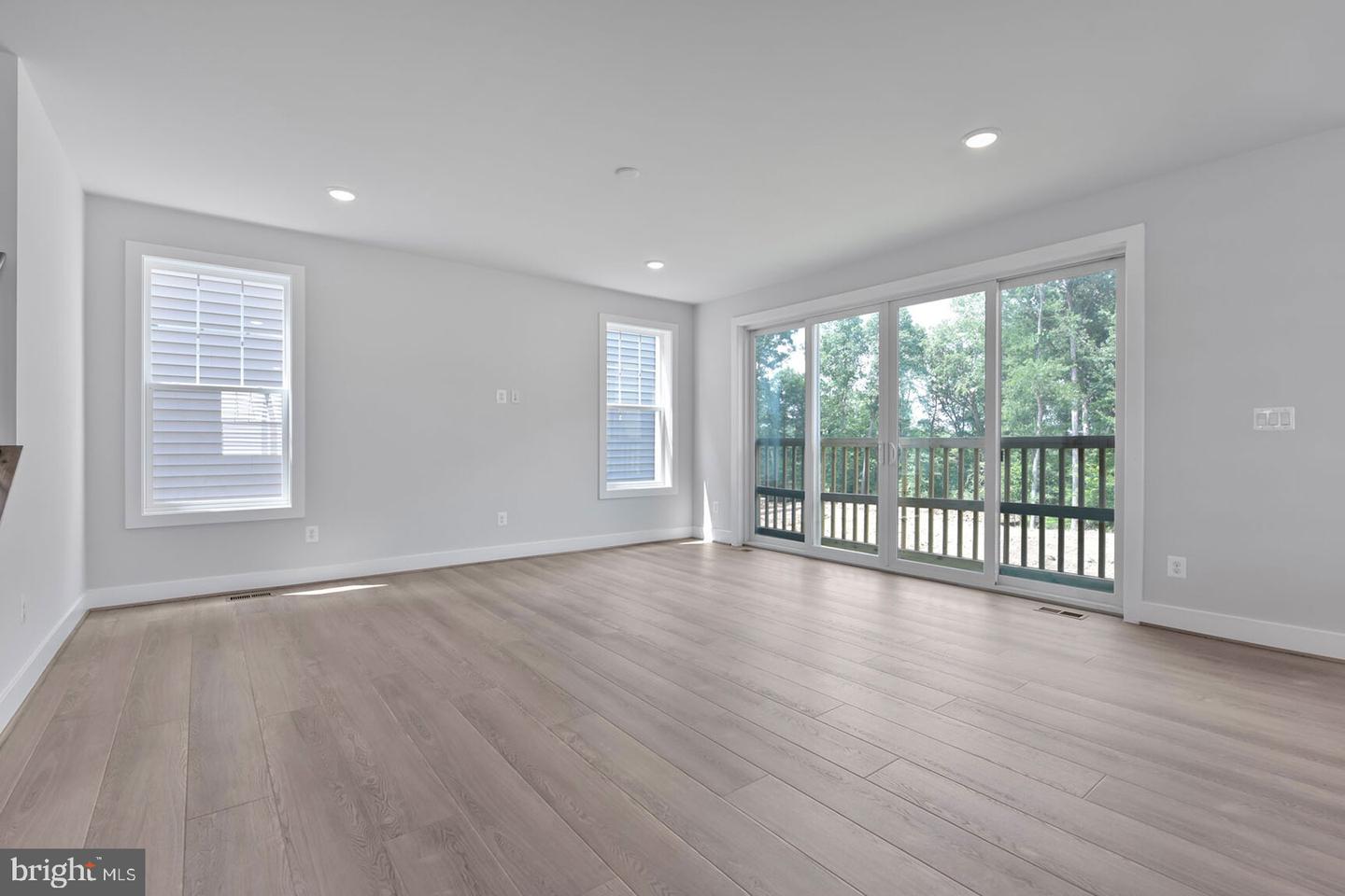 42010 Night Nurse Cir Property Photo 26