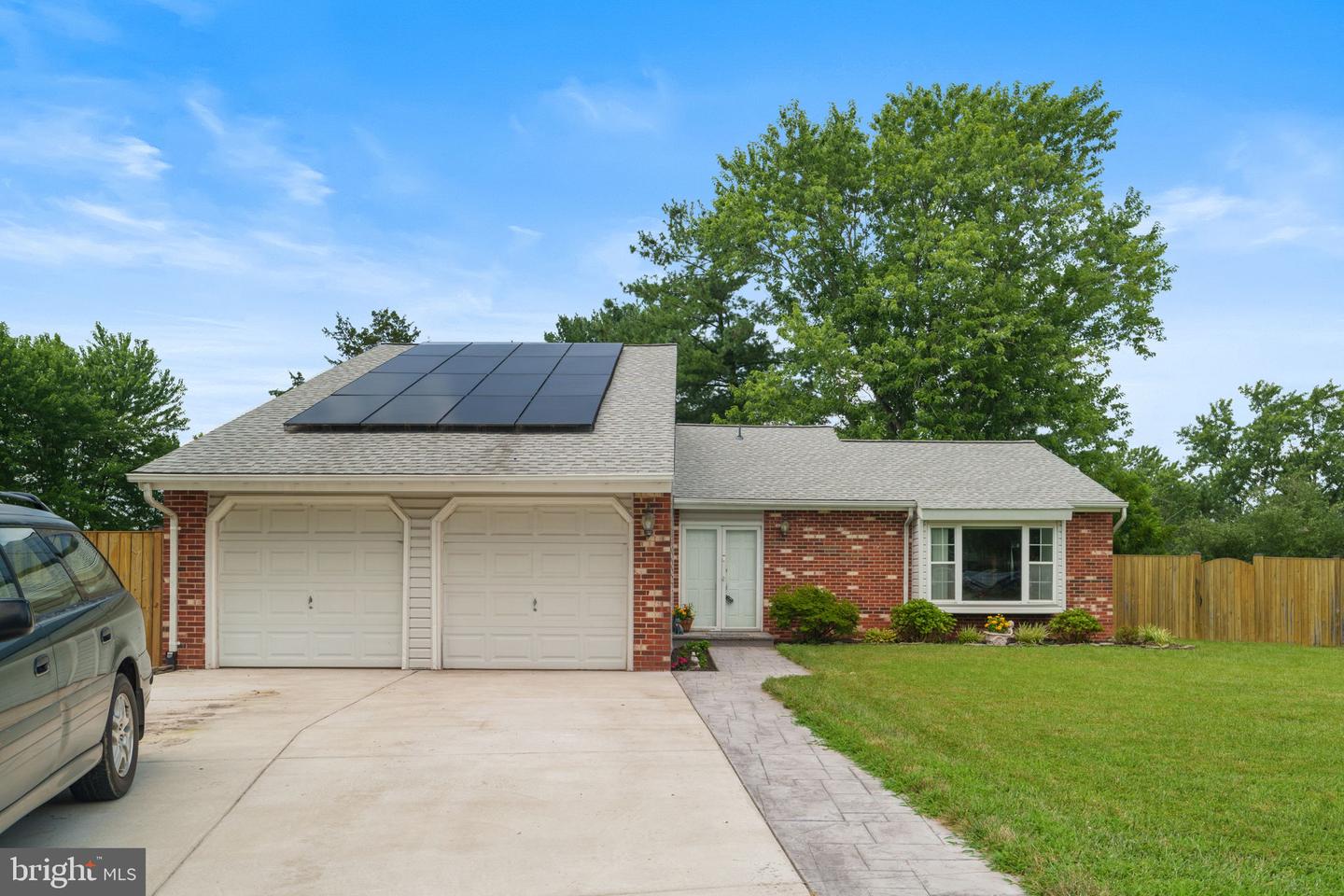 108 Cherry Tree Ct Property Photo 2