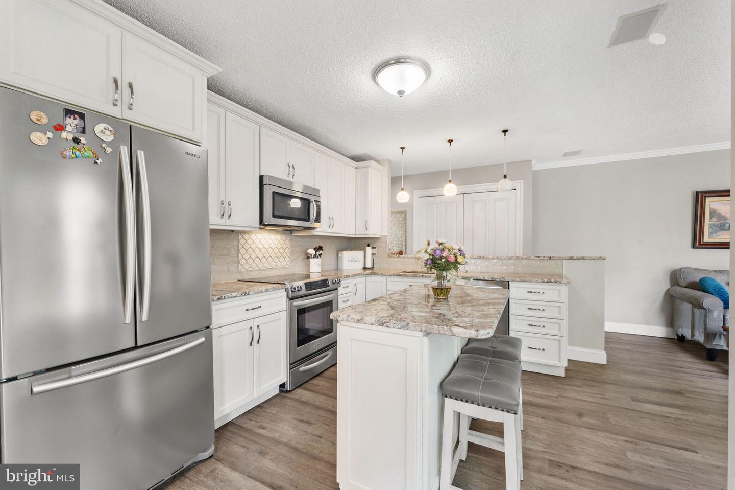 108 Cherry Tree Ct Property Photo 8