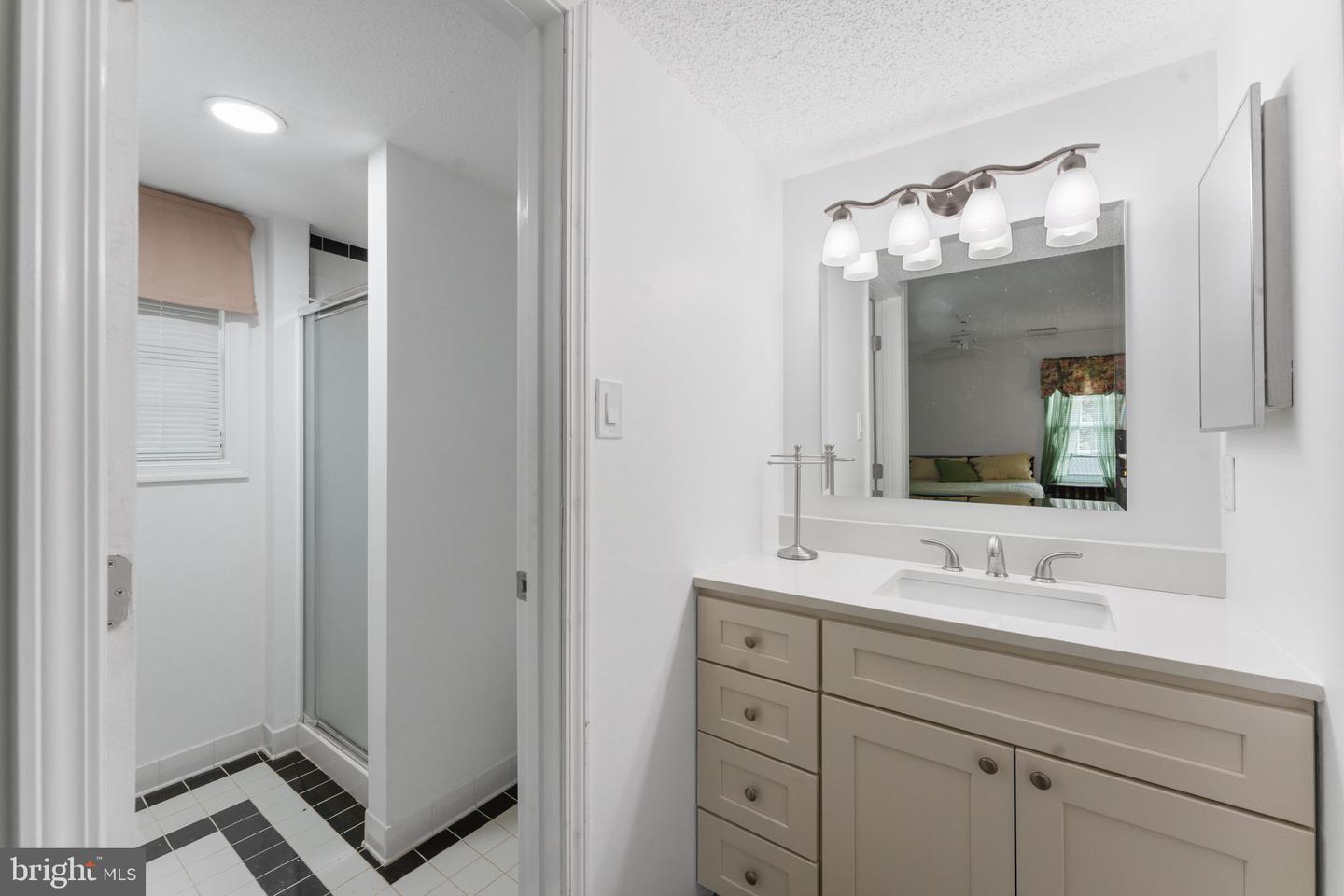 108 Cherry Tree Ct Property Photo 23