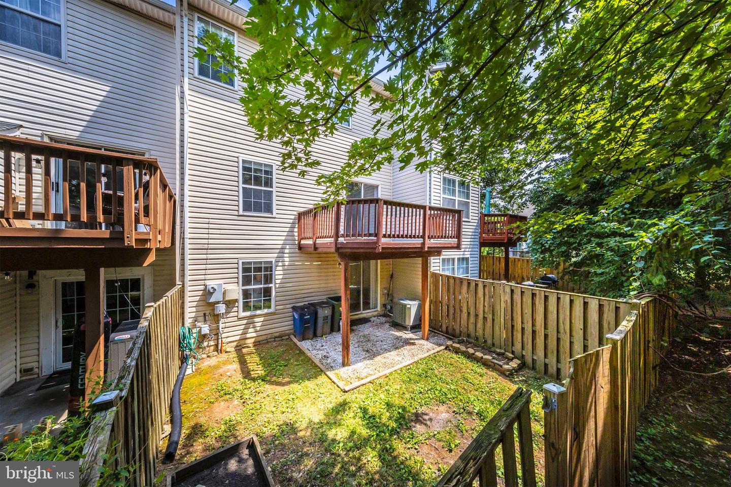 43115 Candlewick Sq Property Photo 3