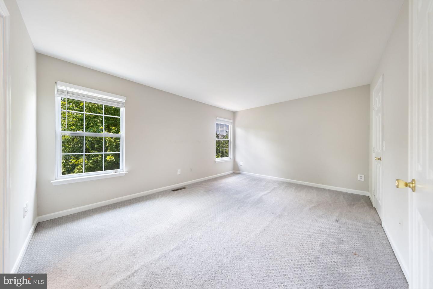 43115 Candlewick Sq Property Photo 15
