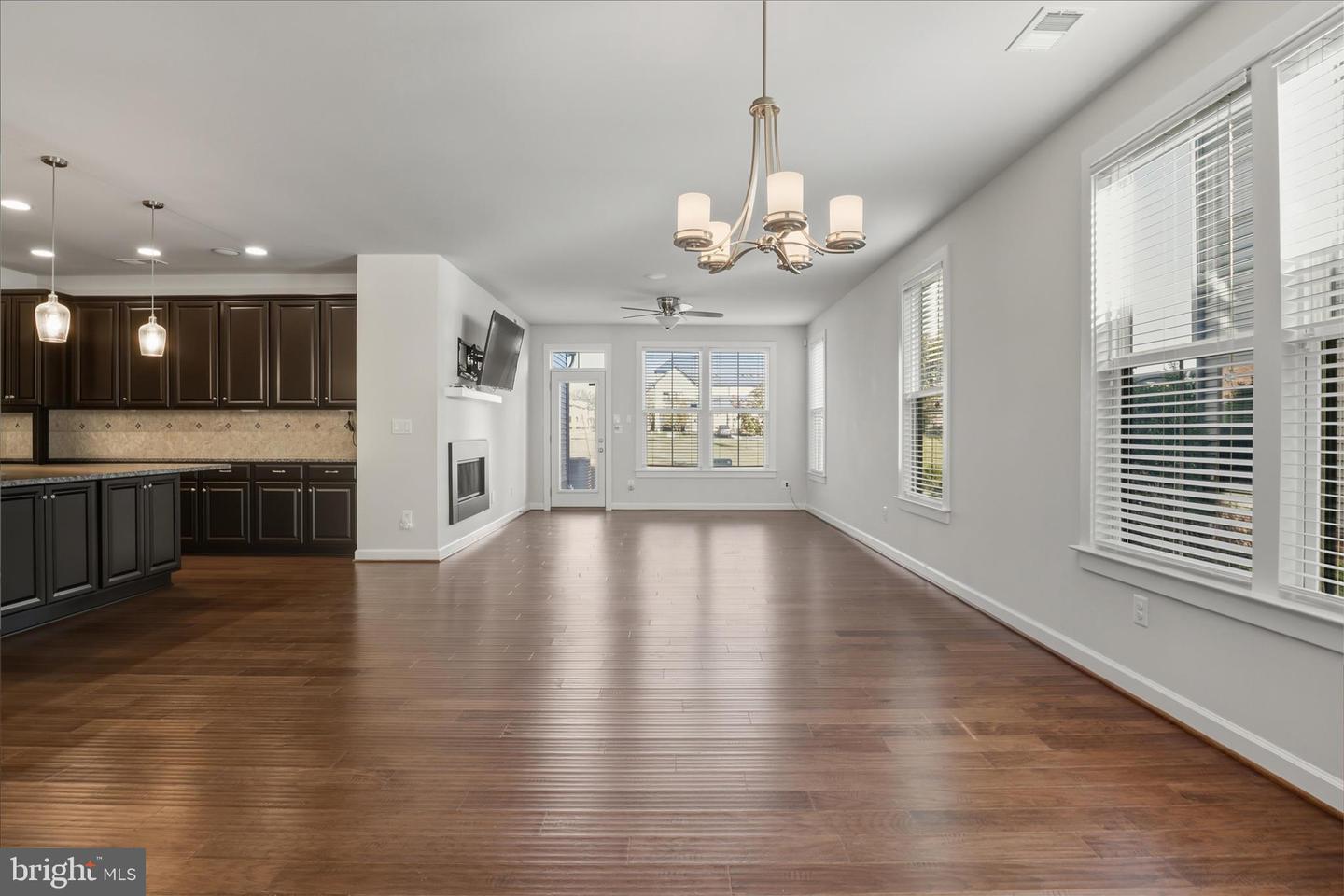 43360 Southland St Property Photo 10