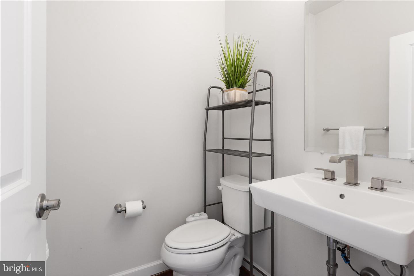 43360 Southland St Property Photo 12