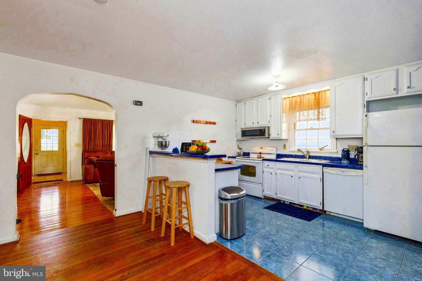 208 Chestnut St Property Photo 9