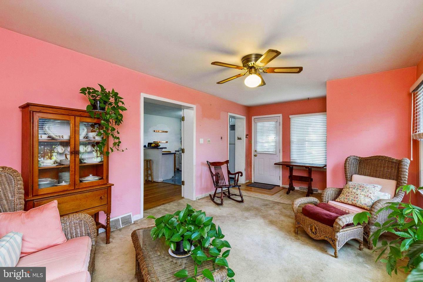 208 Chestnut St Property Photo 11