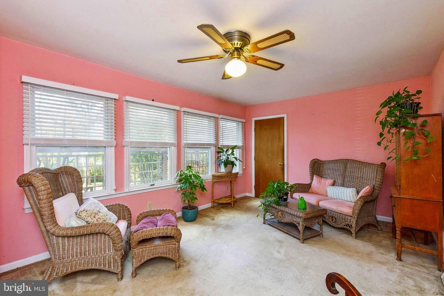 208 Chestnut St Property Photo 12