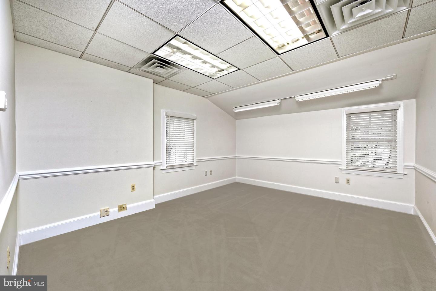 6 Pendleton St Property Photo 29