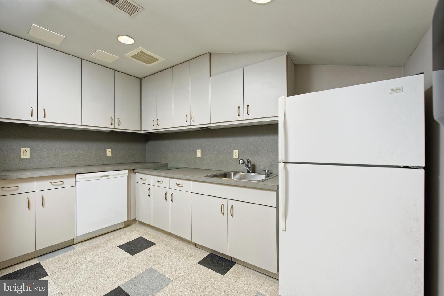 6 Pendleton St Property Photo 44