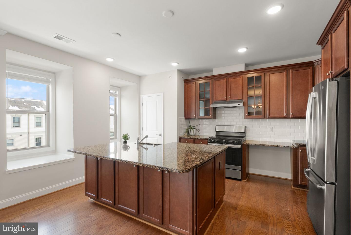 23631 Havelock Walk Ter #421 Property Photo 10