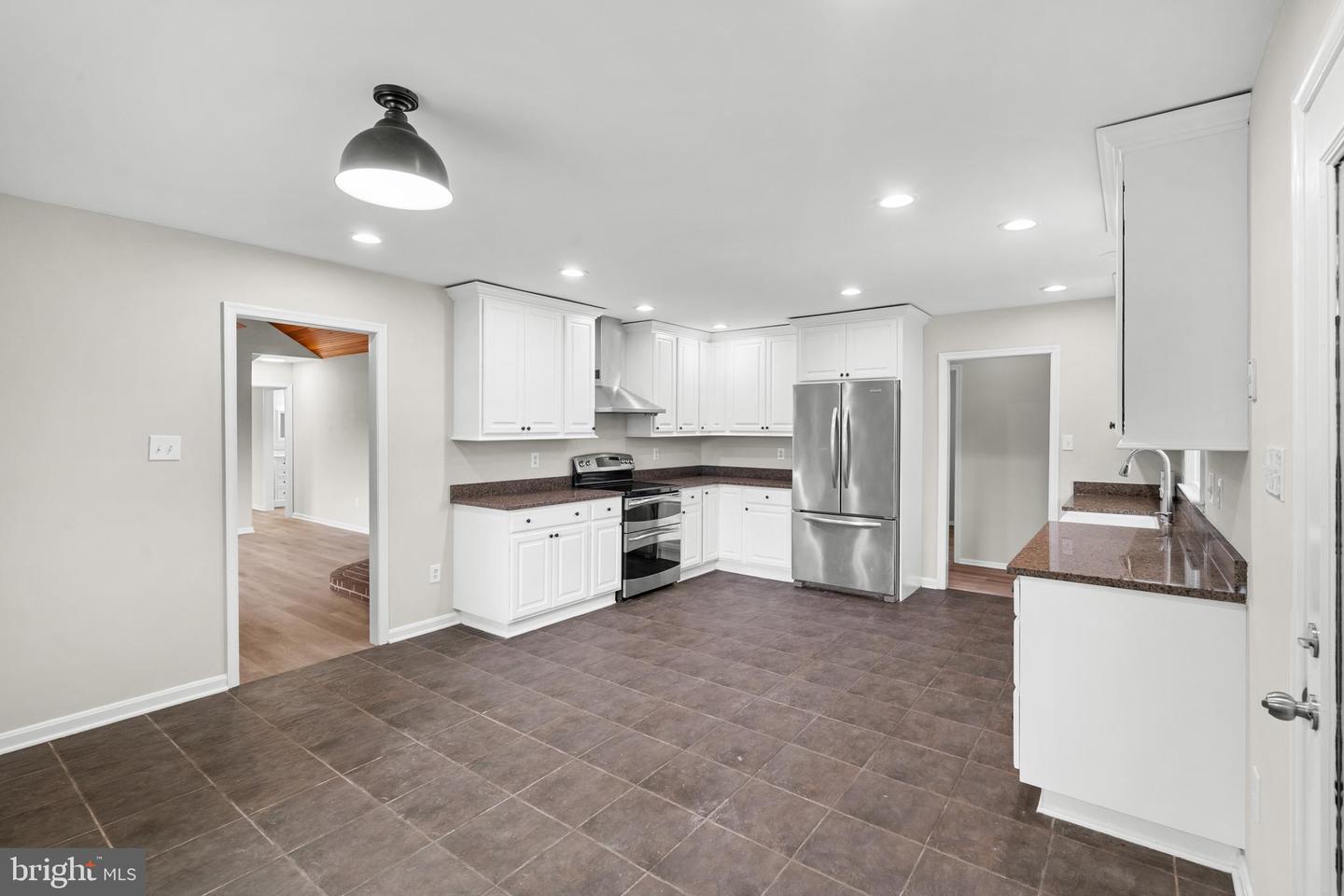 43118 Evans Pond Rd Property Photo 1