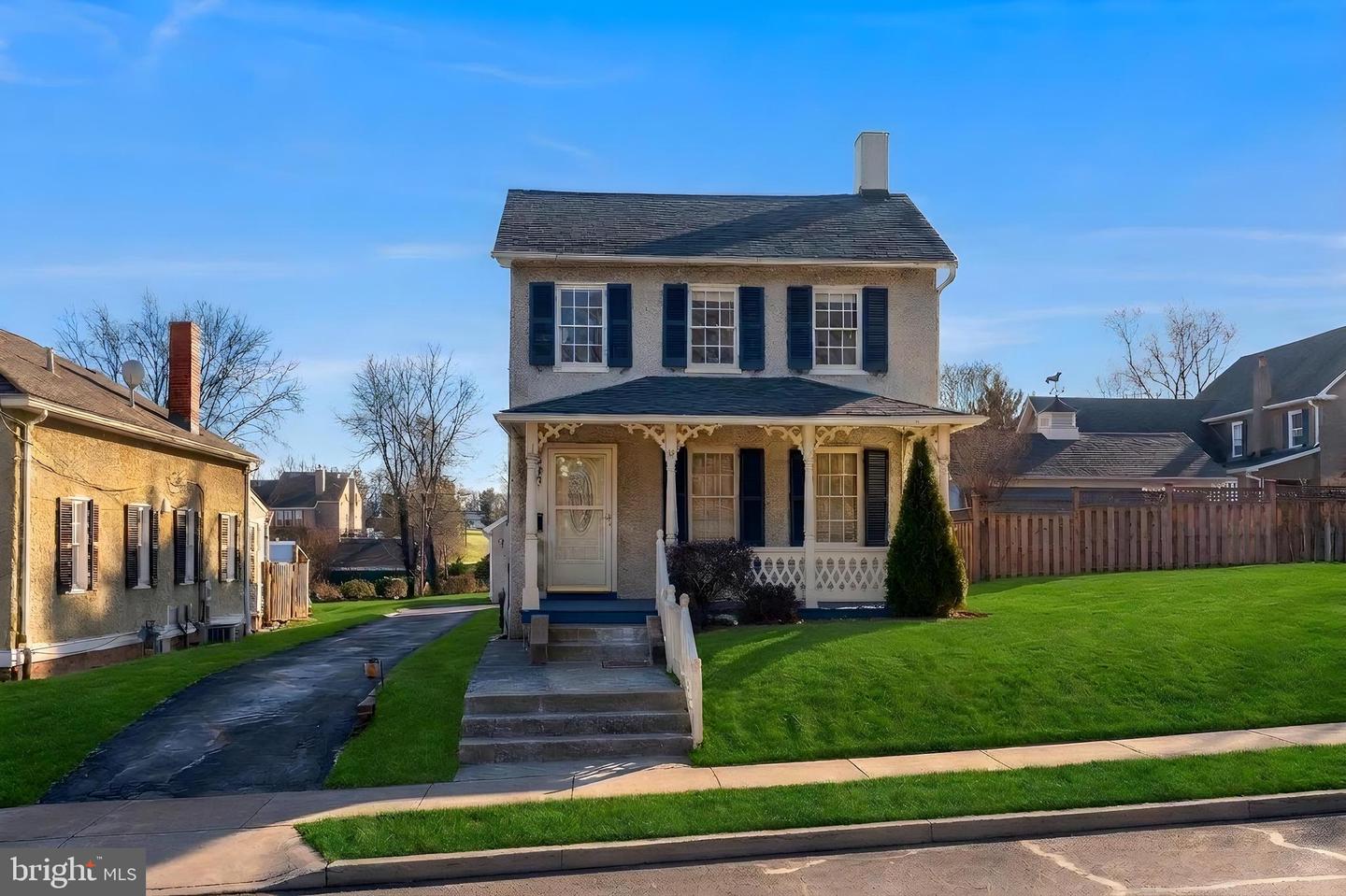 245 W MARKET ST