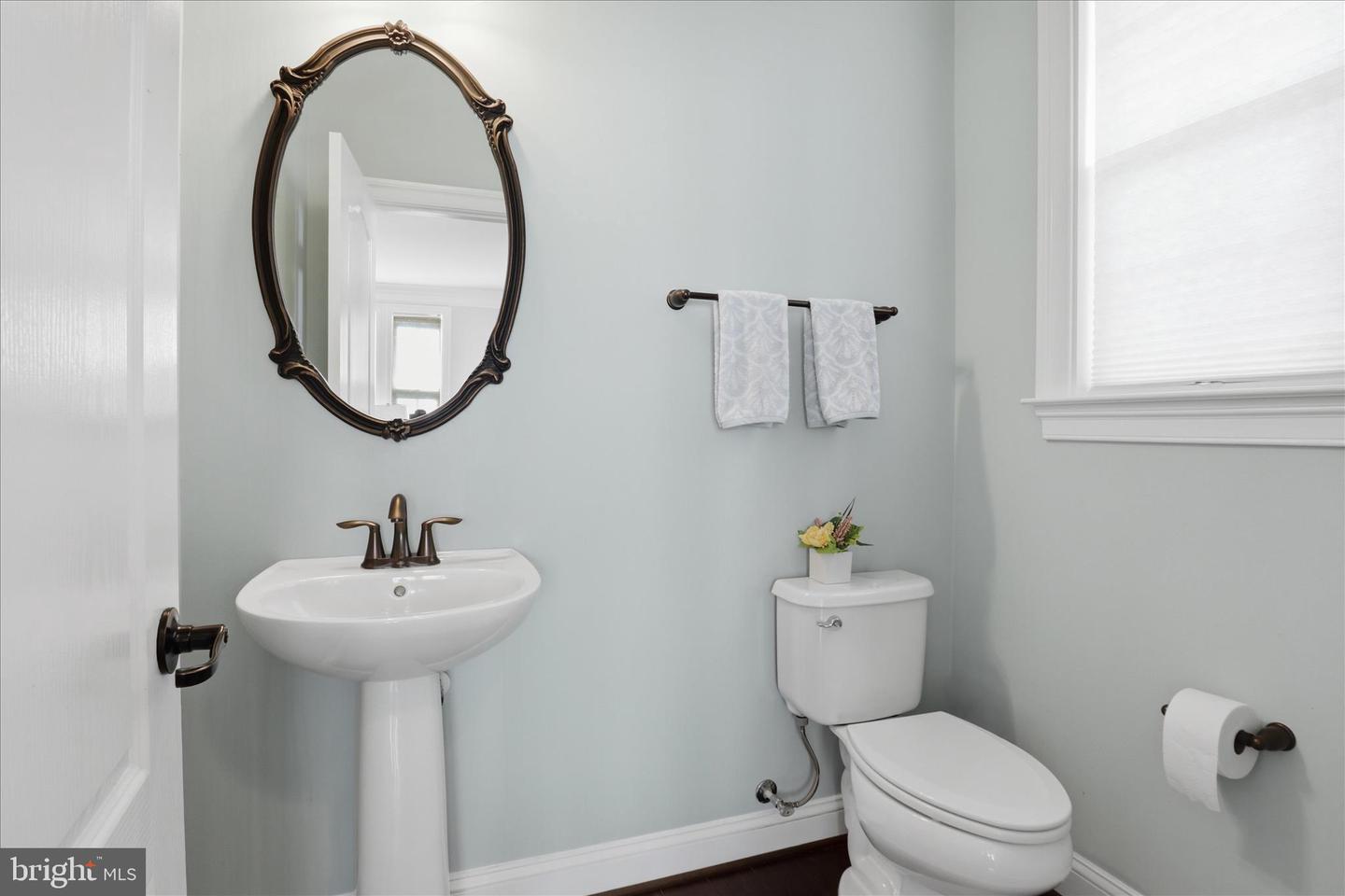 21179 Ashburn Heights Dr Property Photo 9