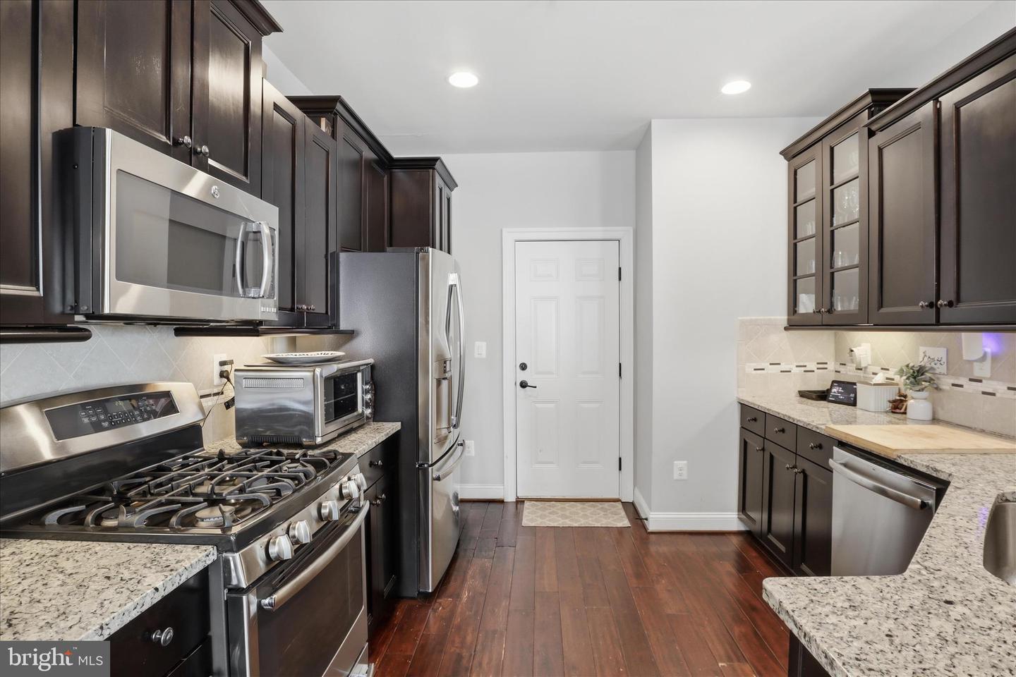 21179 Ashburn Heights Dr Property Photo 13
