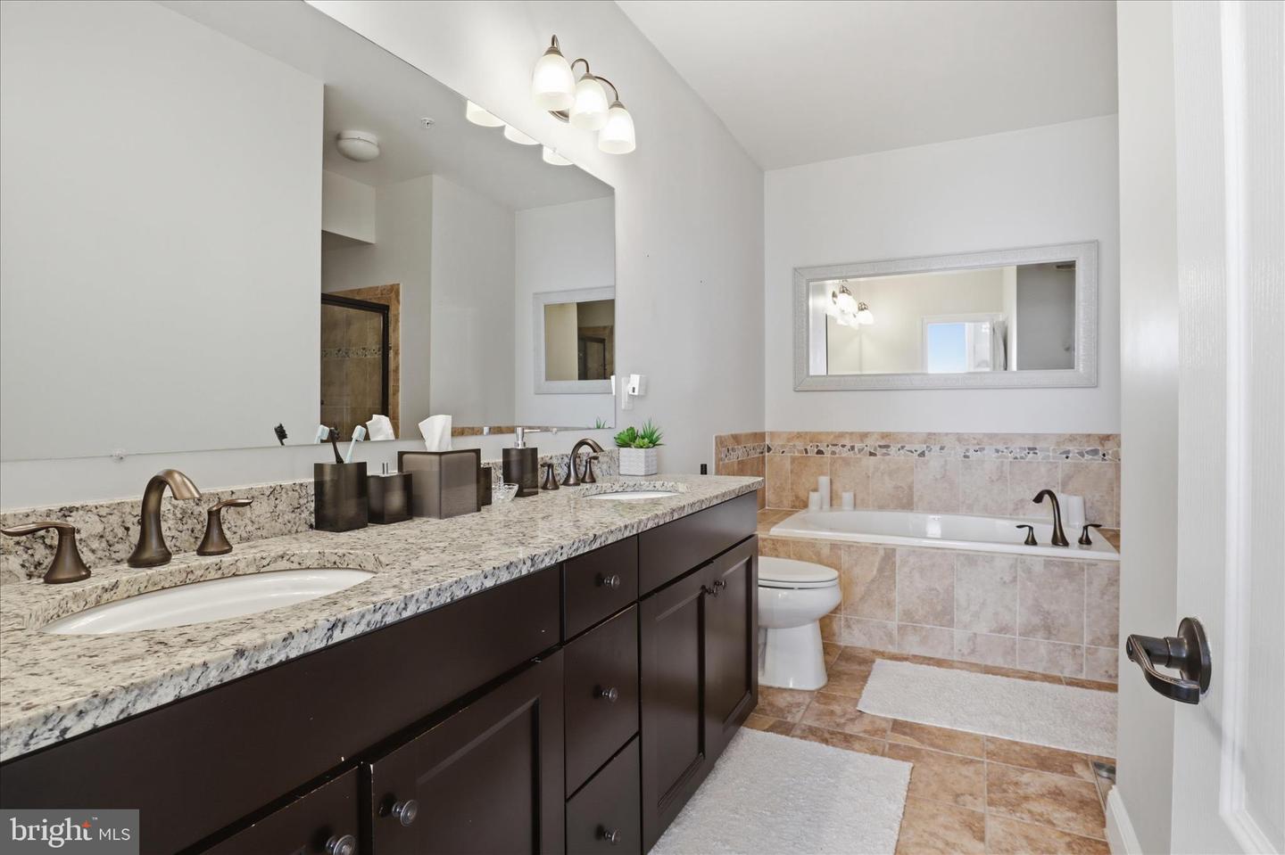 21179 Ashburn Heights Dr Property Photo 25