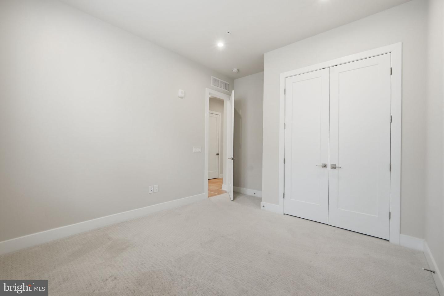 22171 Springside Ter #300 Property Photo 36