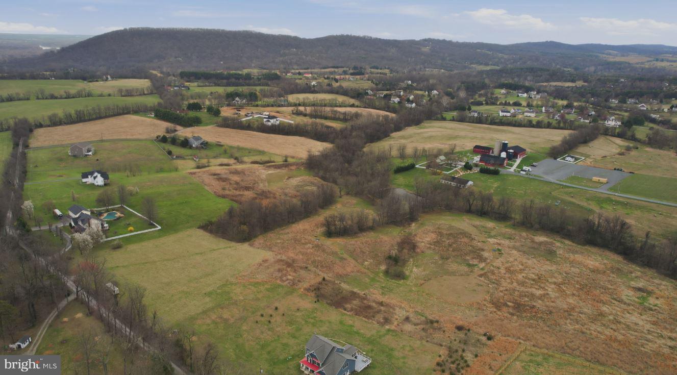 40975 Yakey Ln Property Photo 17