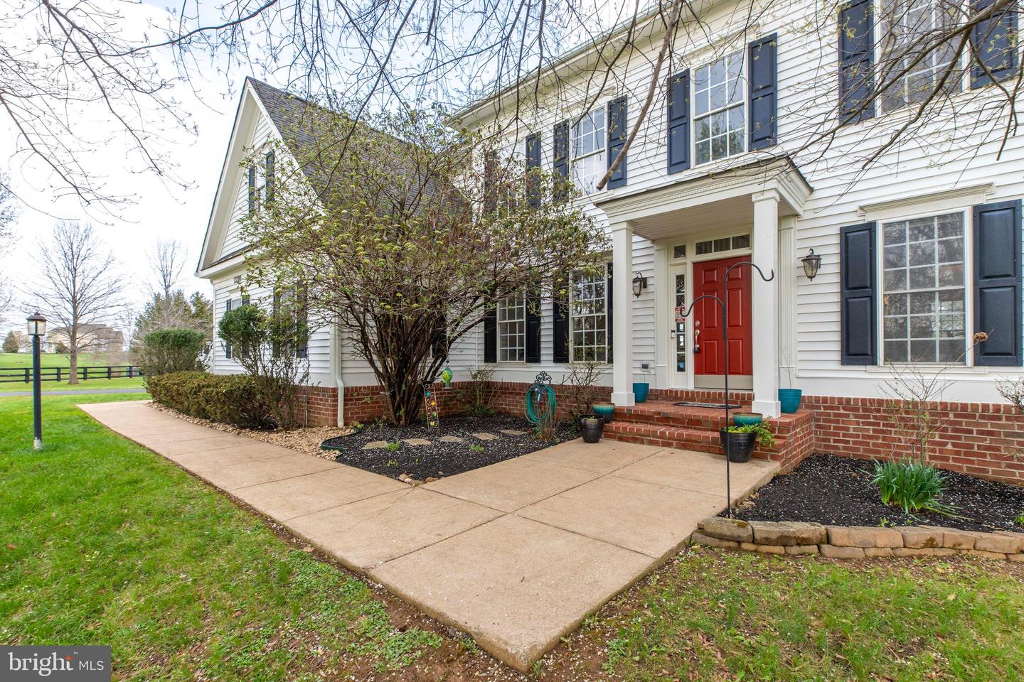 13300 April Cir Property Photo 4