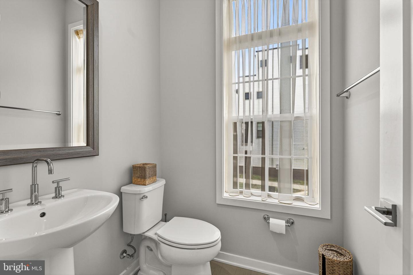 43433 Wilcox Ter Property Photo 47