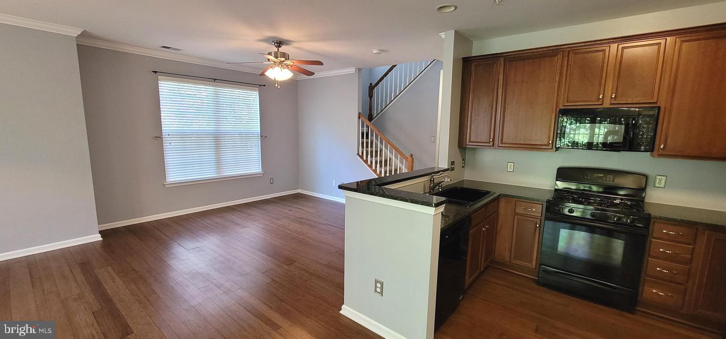 43840 Hickory Corner Ter #114 Property Photo 2