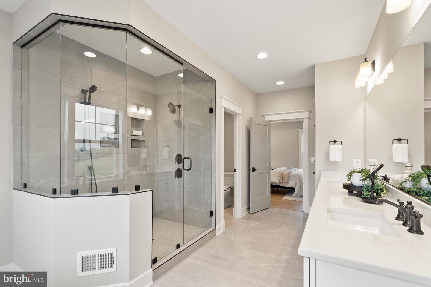 16054 Keymer Hill Ct Property Photo 42