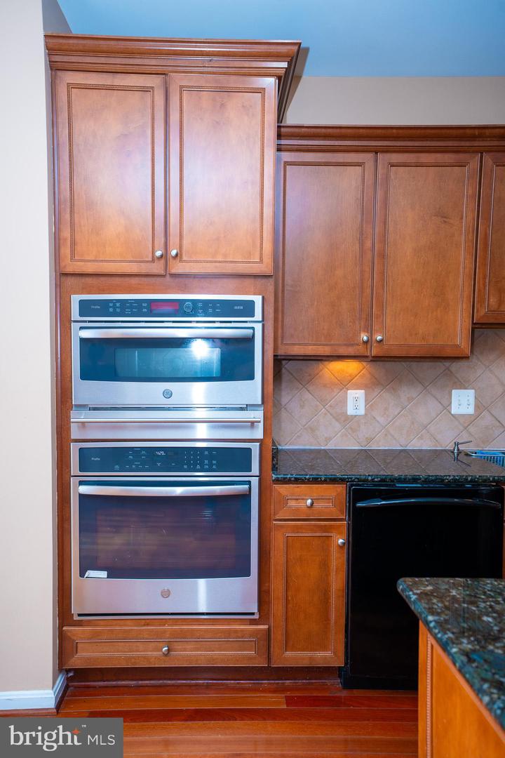 25121 Cutgrass Ter Property Photo 19