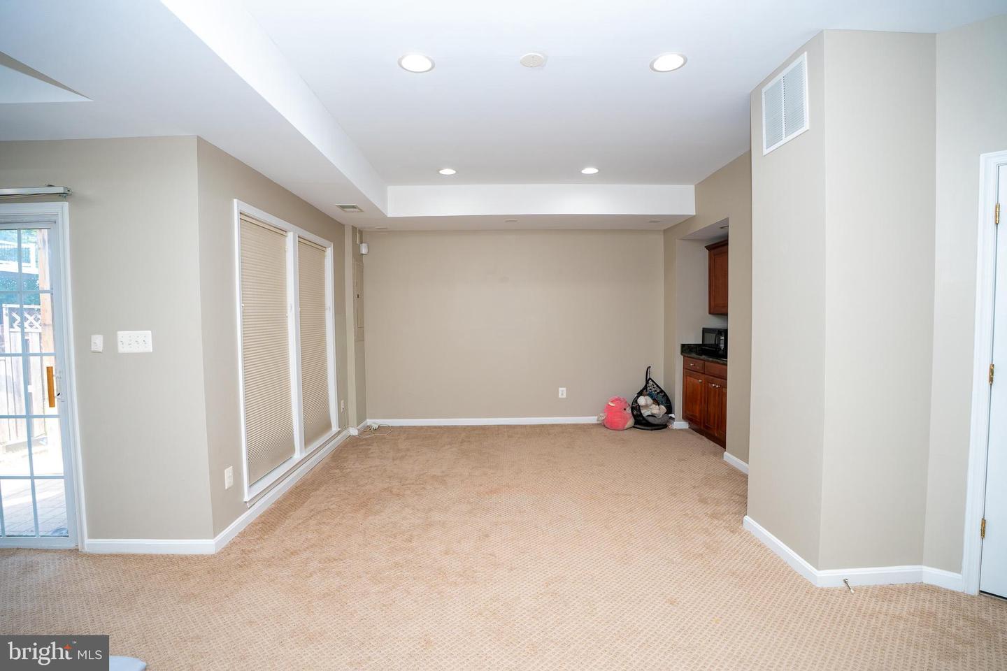 25121 Cutgrass Ter Property Photo 61