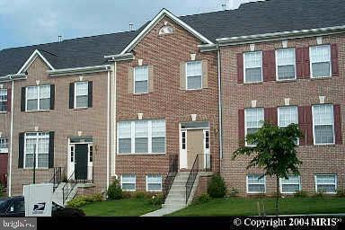 643 MCLEARY SQ SE