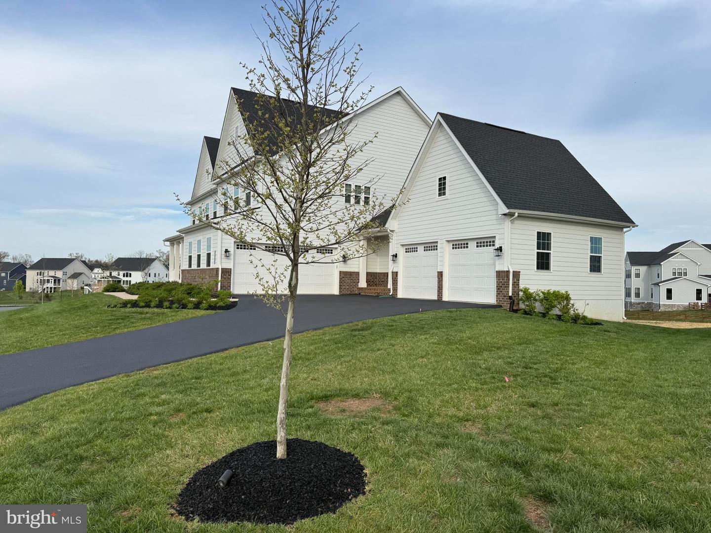 23738 Great Bend Ln Property Photo 2