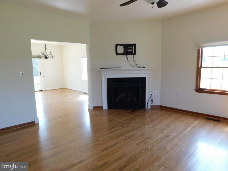 13886 Berlin Tpke #a Property Photo 4