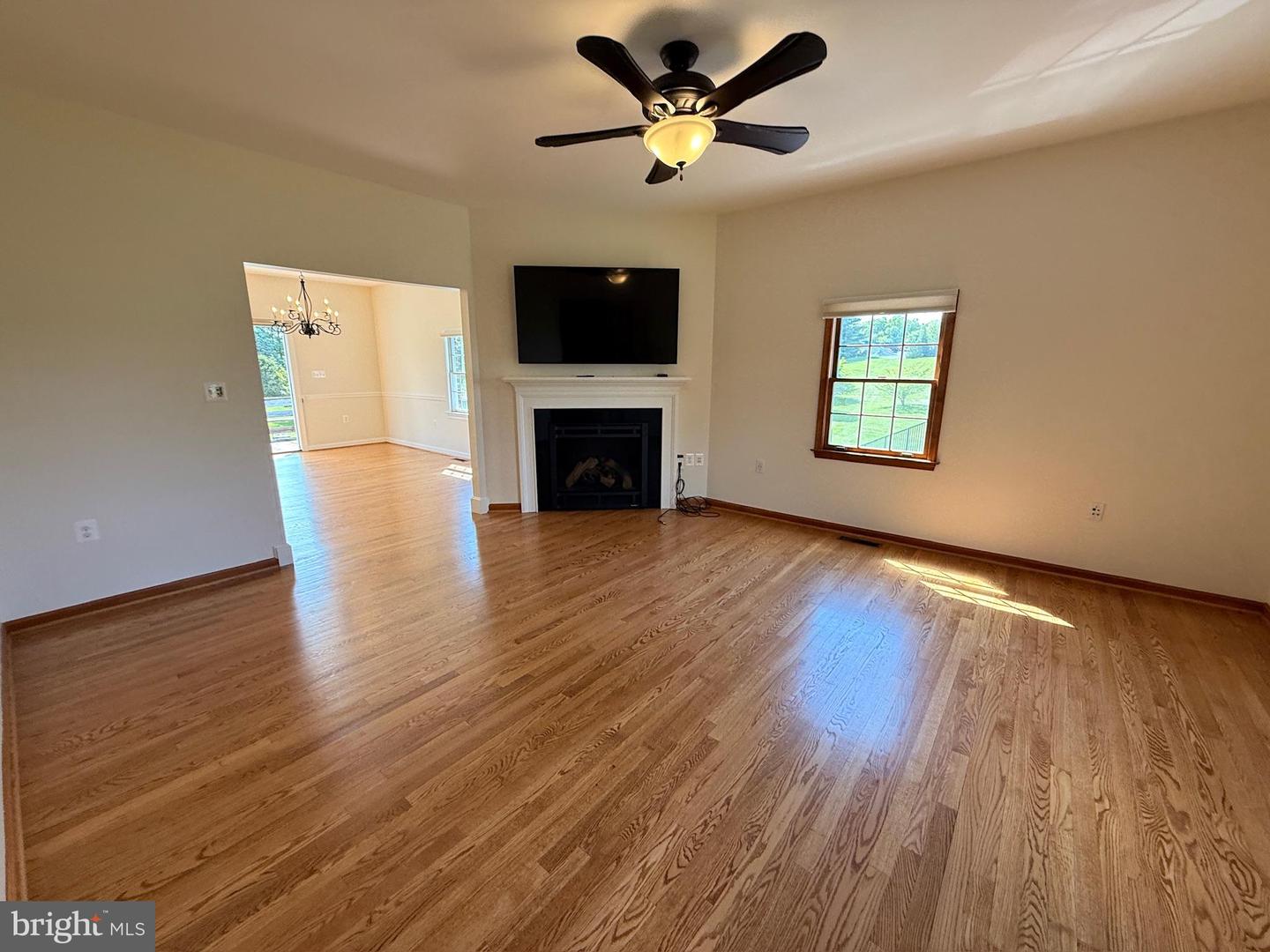 13886 Berlin Tpke #a Property Photo 6