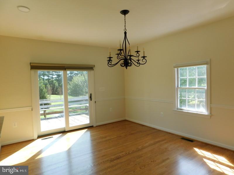 13886 Berlin Tpke #a Property Photo 9
