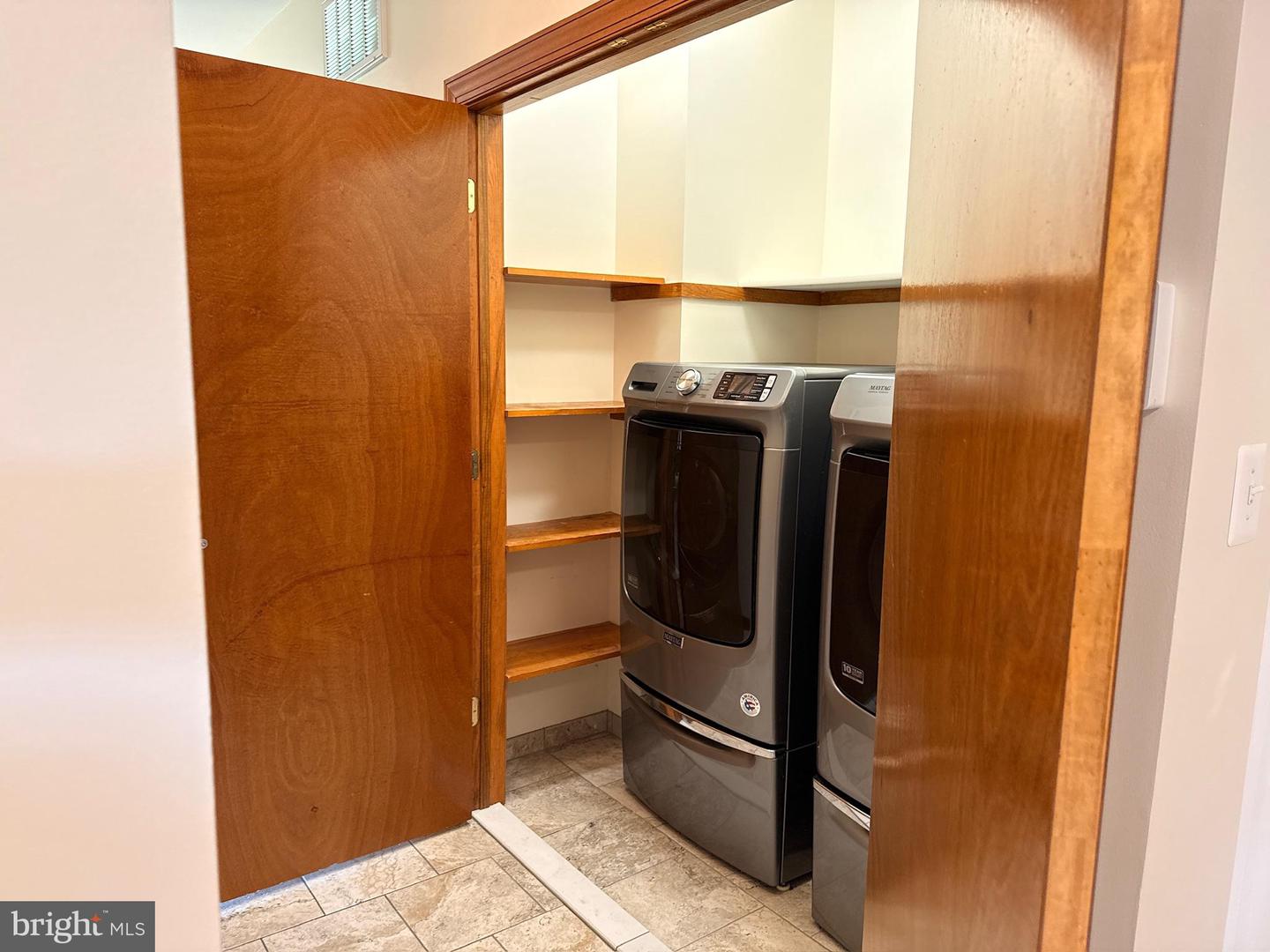 13886 Berlin Tpke #a Property Photo 20