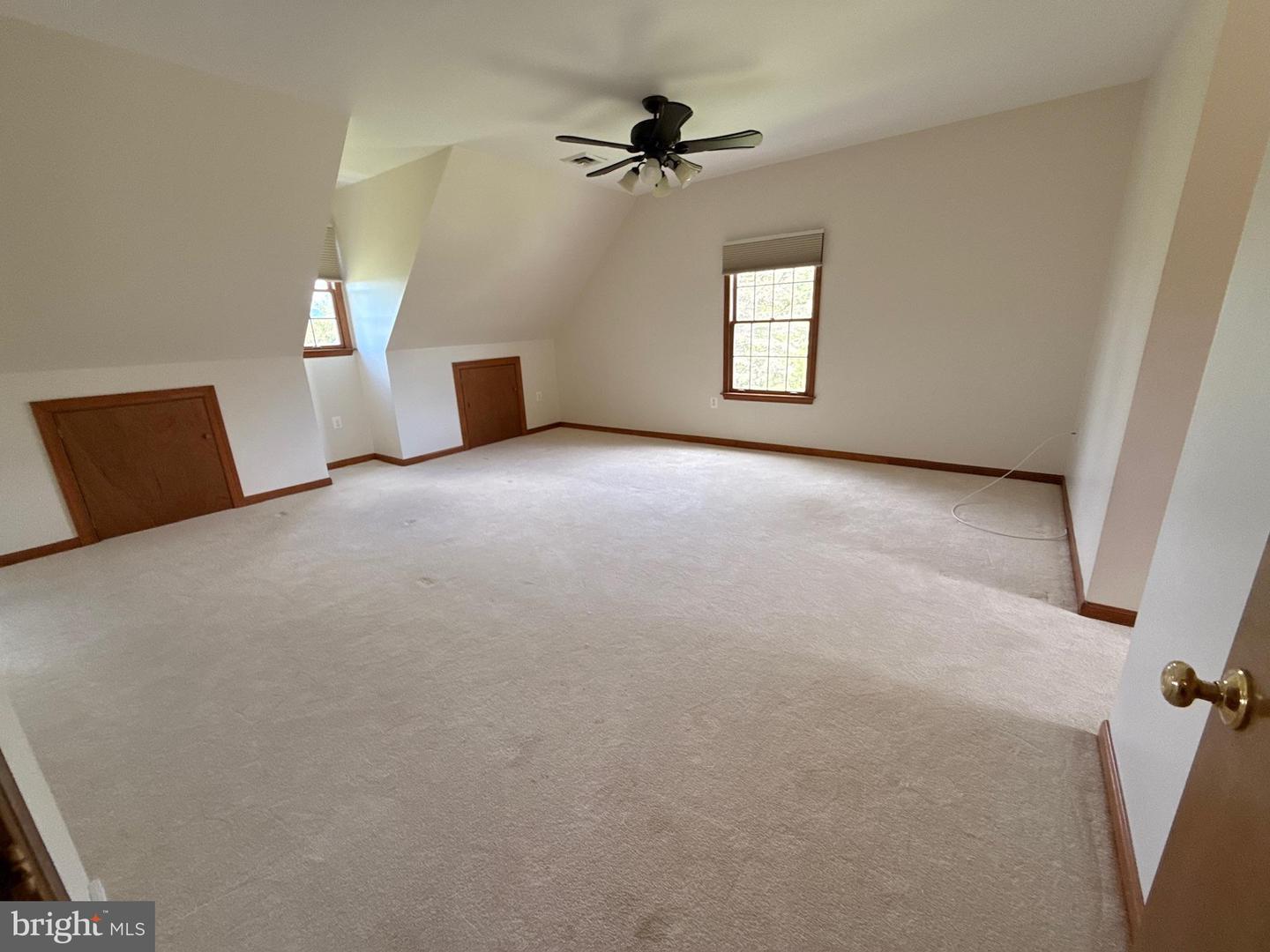 13886 Berlin Tpke #a Property Photo 32