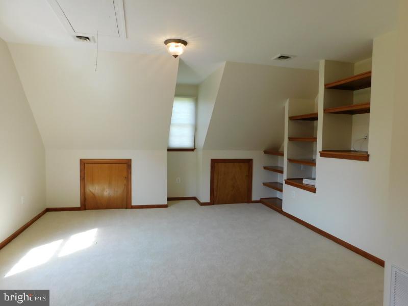 13886 Berlin Tpke #a Property Photo 38